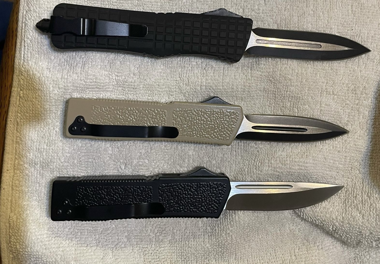 Out the Front knives