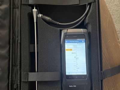 Testo 300 combustion analyzer