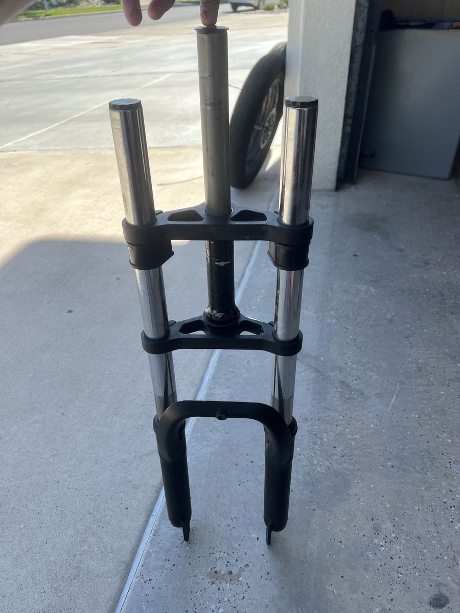 4” by 20” fat tire triple crown front forks