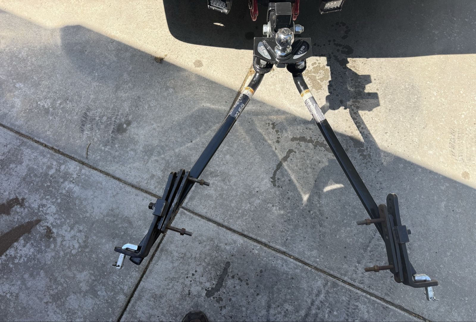 E2 Round Bar Equalizer hitch