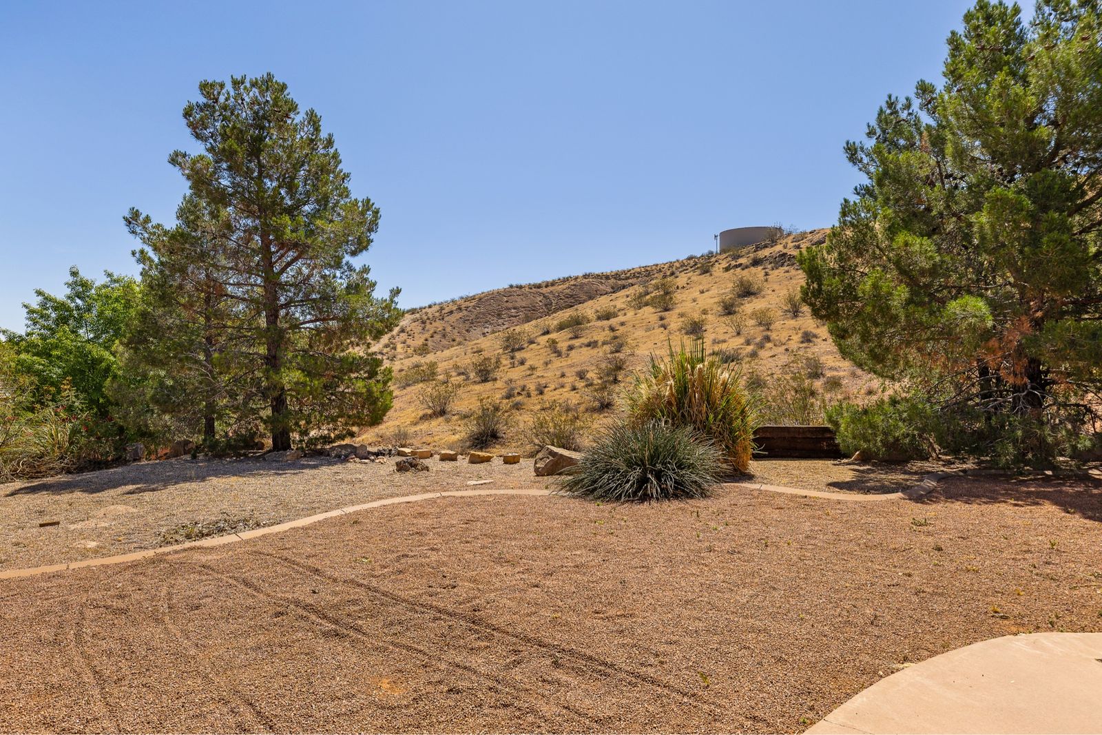 Main image 21