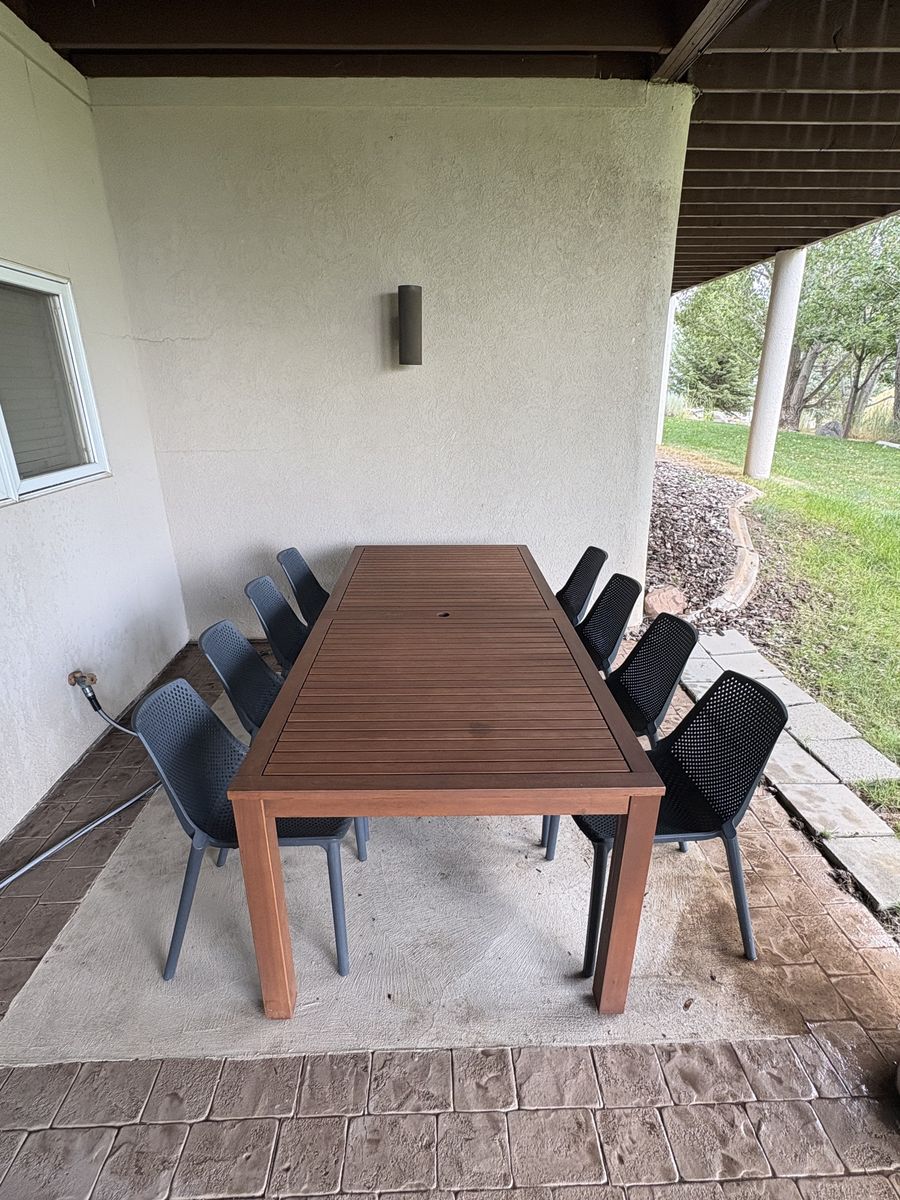 Outdoor teak table & chairs