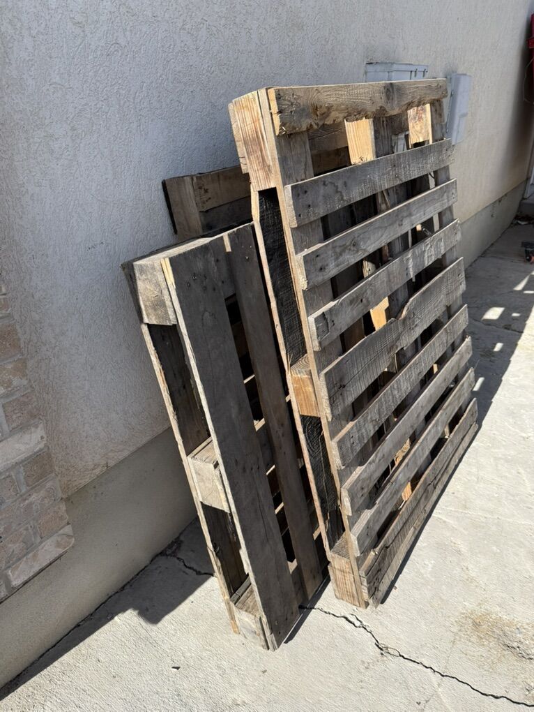 Free Pallets