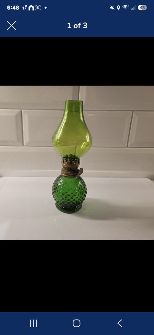 Vintage Green Glass Oil Lamp with Hobnail Design - Working Condition, Classic Decor
