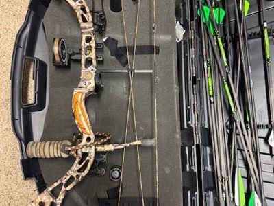 Elite Archery GT500 Compound Bow – With Arrows and Case