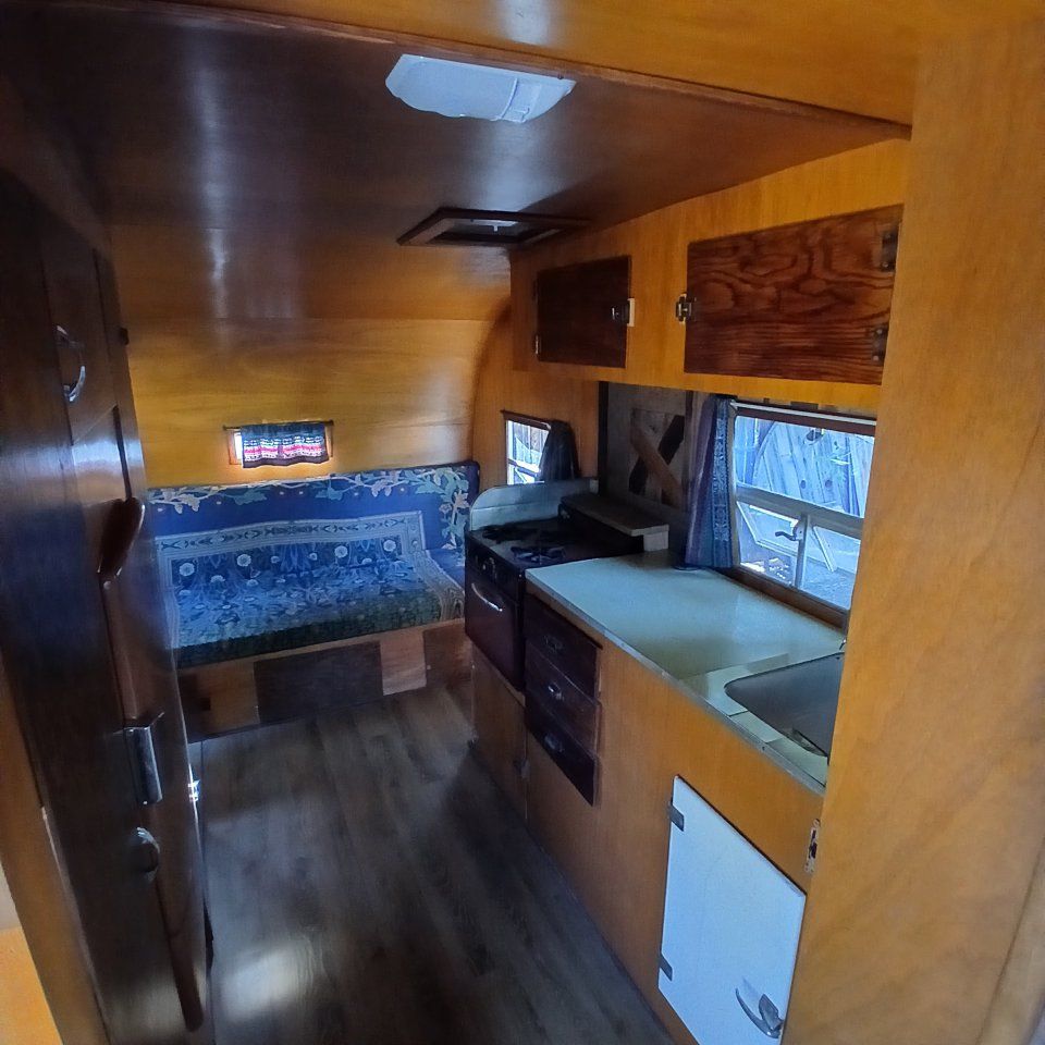 Main image 5