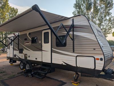 2018 Coleman Lantern trailer