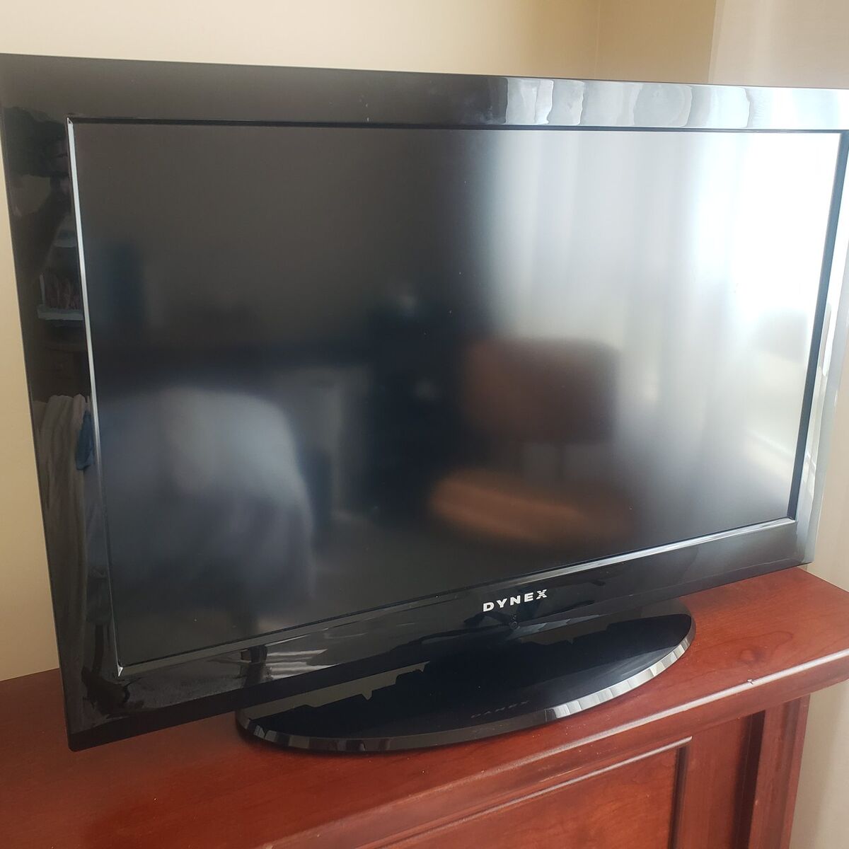 32" TV