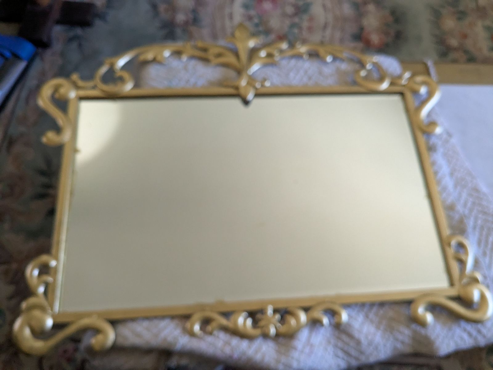 41x33 Metal Wall mirror hand Gilt