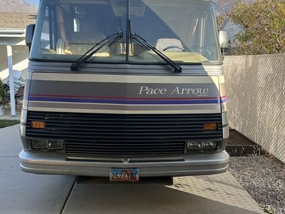 1990 Pace Arrow Motorhome