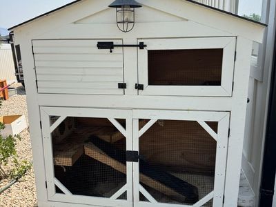 Custom White Wooden Outdoor Rabbit Hutch / Coop