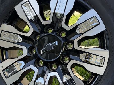 Like New 2025 GMC Or Chevrolet 3500 HD Wheels And