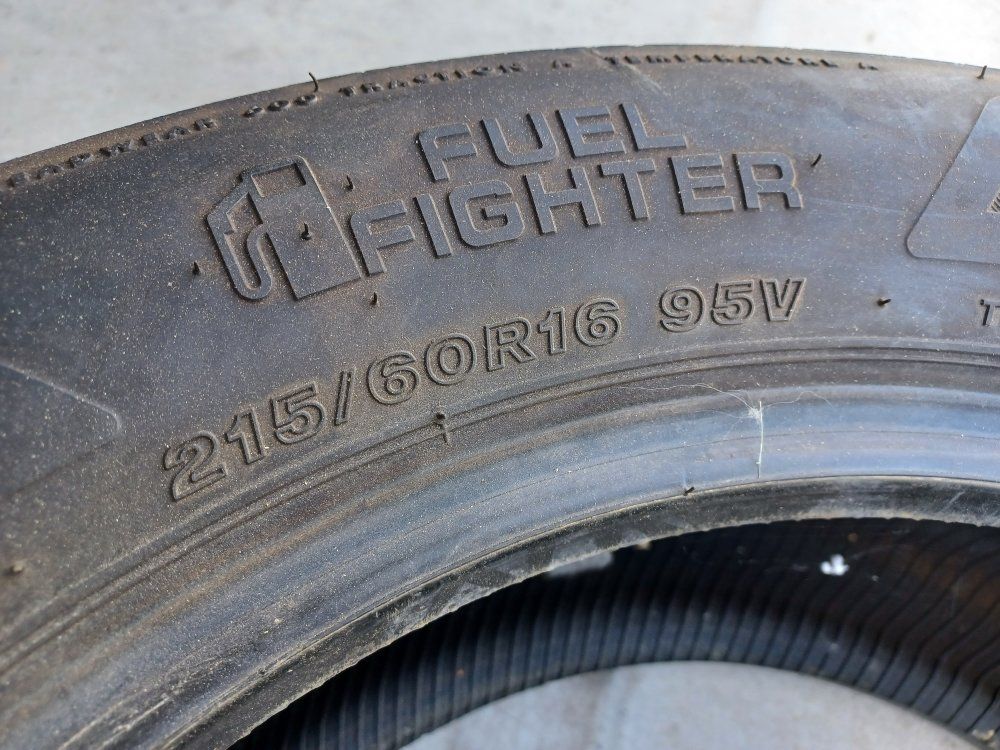 215/60R16 Firestone Champion tire
