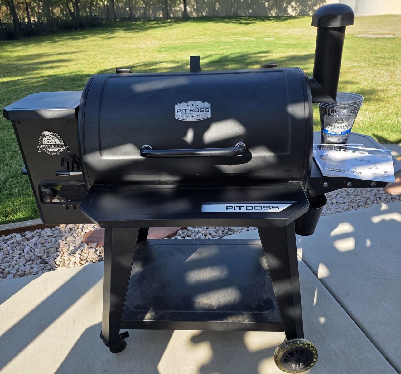 Pit Boss 850DX Pellet Smoker/Grill WiFi & Bluetooth (cash only)