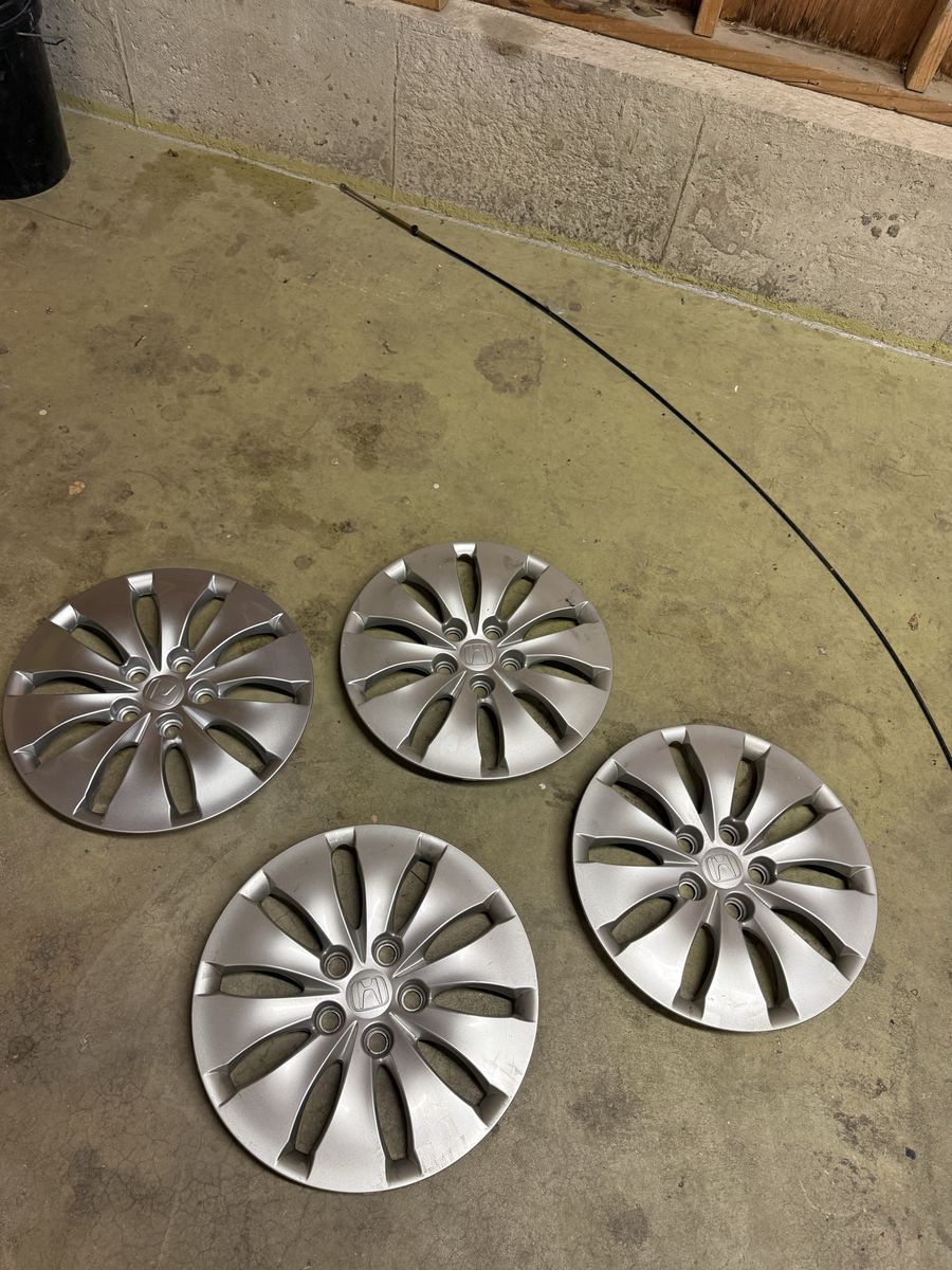 Honda 16in Hub Caps / Wheel Covers. Set of 4