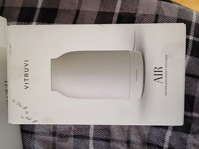 VITRUVI AIR waterless scent diffuser