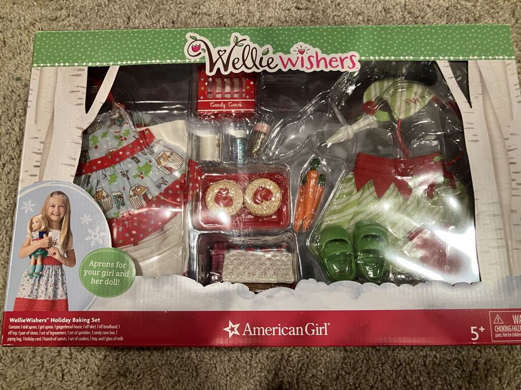 American Girl Wellie Wishers Holiday Baking Set