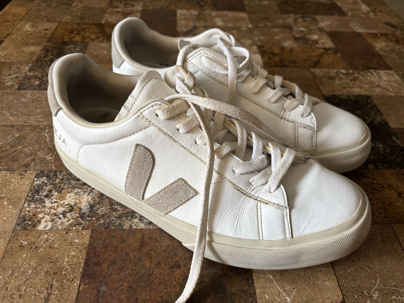 VEJA Esplar Low-Top Leather Sneakers, White, Women's Size 9