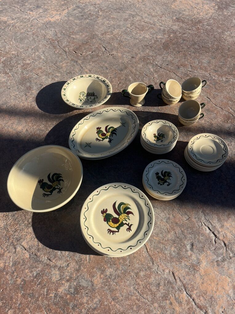 Metlox Poppytrail California Rooster set