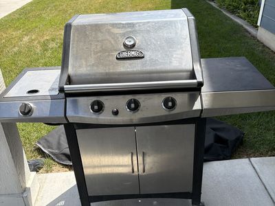 Thermos 3-Burner Gas Grill with Side Burner and Cover