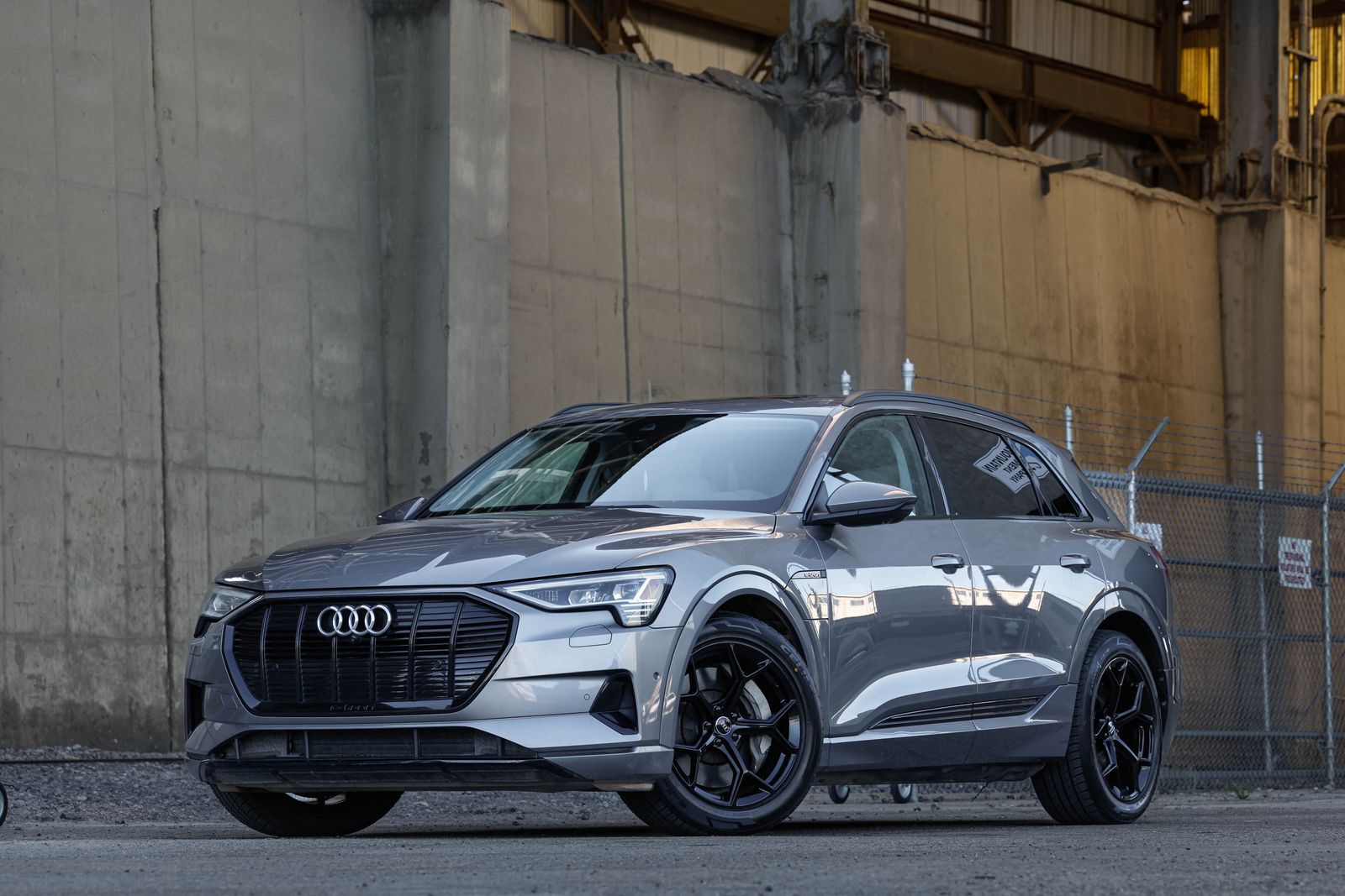2021 Audi e-tron SUV quattro Premium