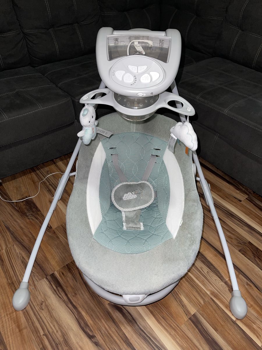 Baby swing