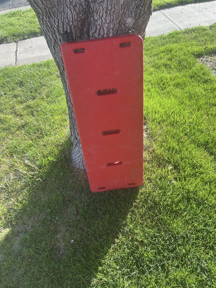 4 gal fuel storage/container