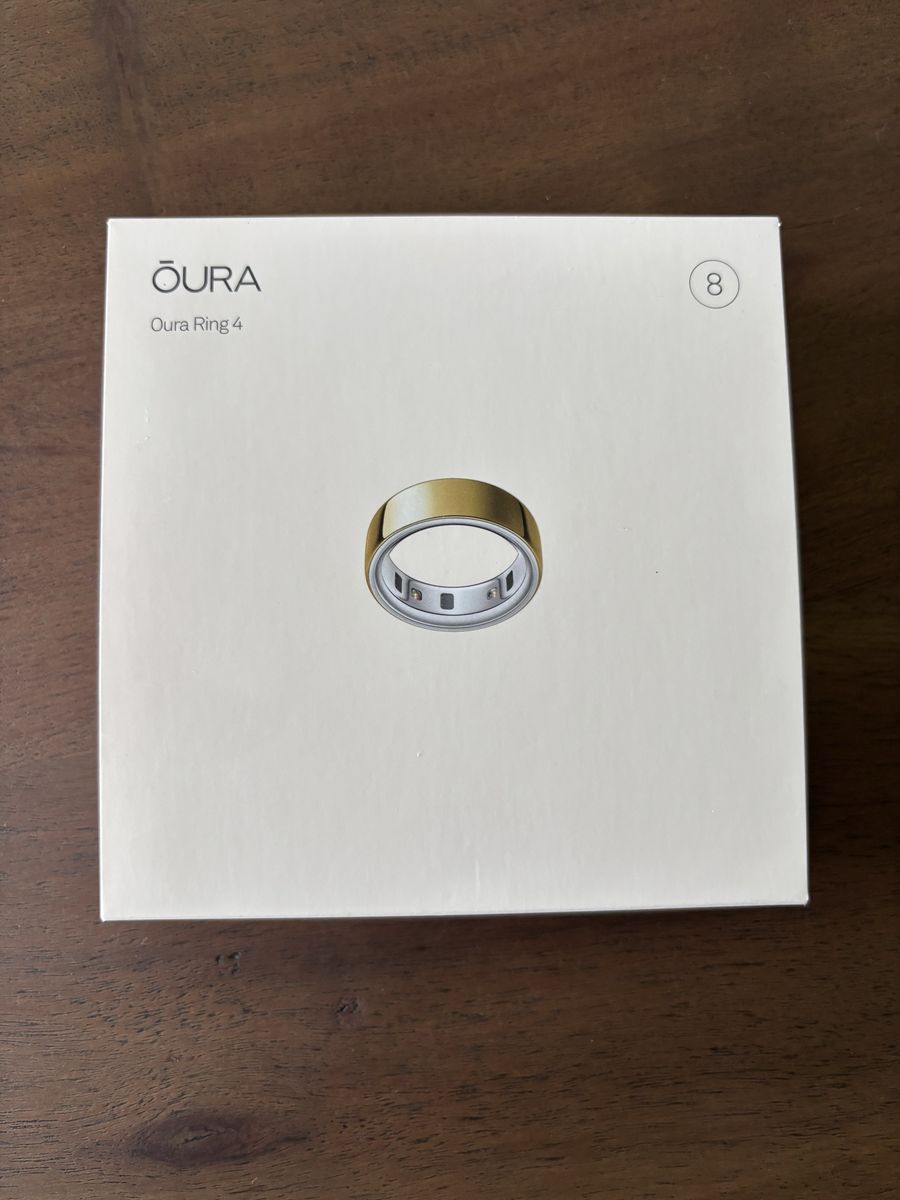 Oura Ring 4 size 8 Gold unopened
