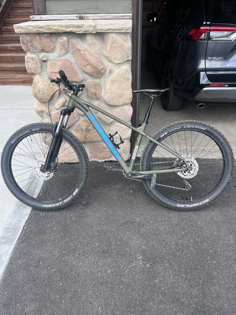 Trek Roscoe 6