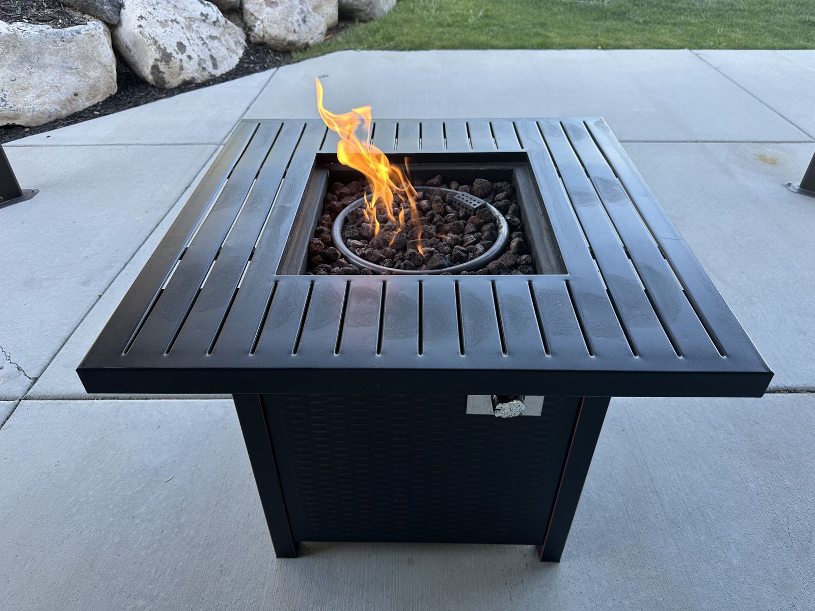 TackLife 50,000 BTU Fire Pit
