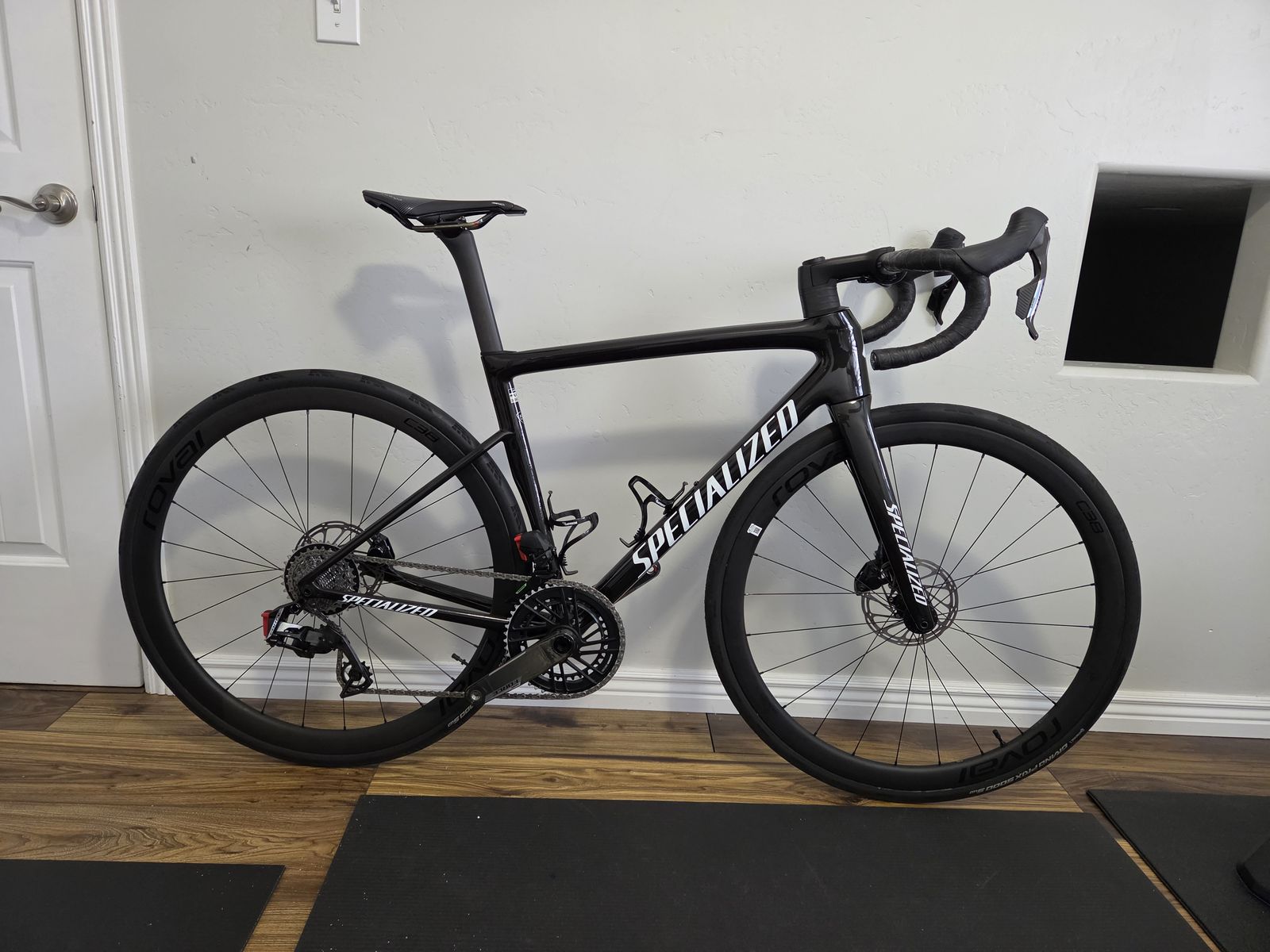 Almost New Specialized Tarmac SL8 Expert Size 54 SRAM Force AXS $5,000 OBO