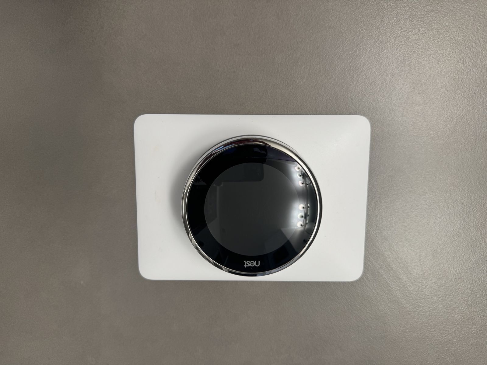 Nest T3019US Programmable Thermostat - Polished Steel