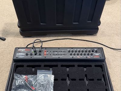 SKB STAGEFIVE Pedal Board Case for Effects Pedals w/ Cables, Cable Tester, Headphone Amp