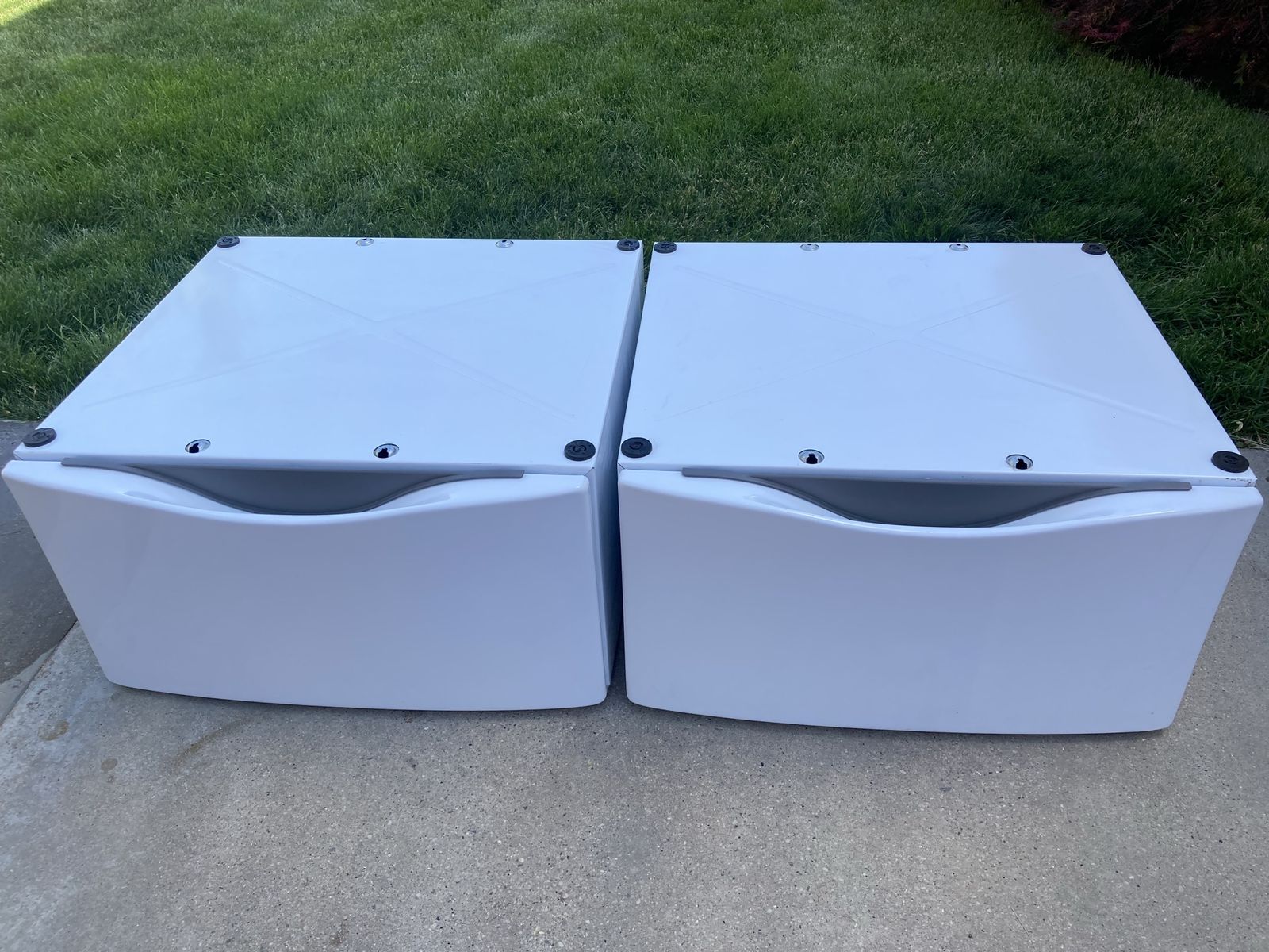 Whirlpool Laundry Pedestal with Storage Drawer - White (Pair)