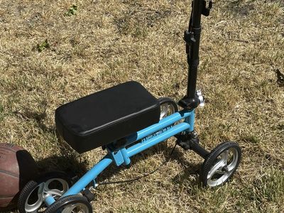 Knee scooter
