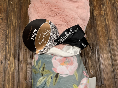 Minky Couture Brand New Floral Pink Adult Size Blanket