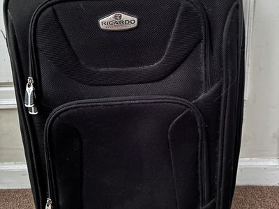 Ricardo Carry On Suitcase