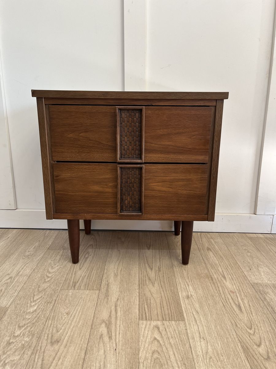 Vintage Mid Century Sidetable Nightstand