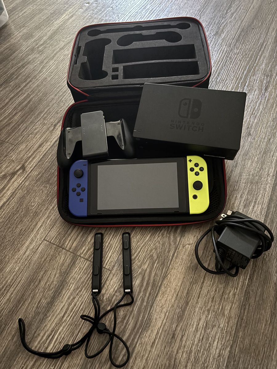 Nintendo Switch W/ accessories and Case