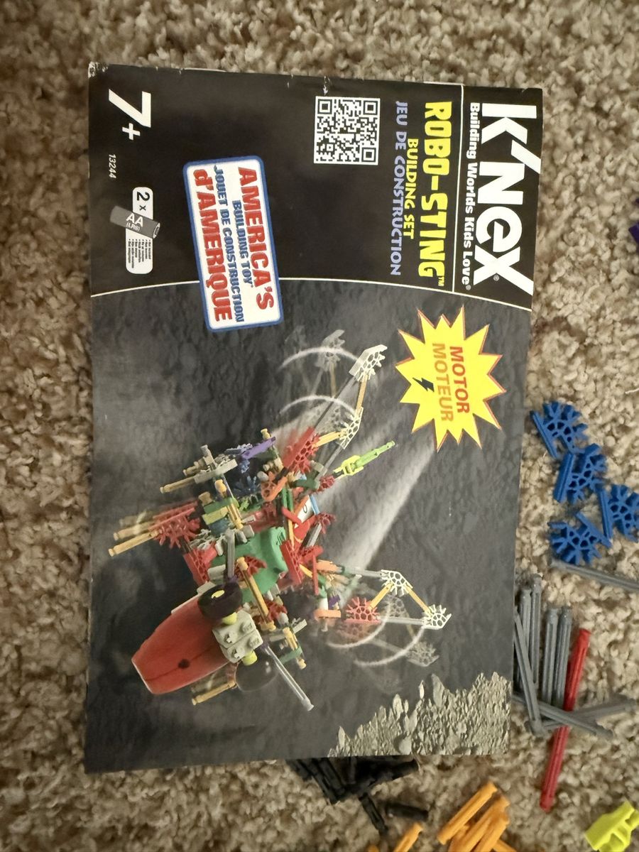 K'NEX Robo-Sting Building Set with Motor - Ages 7+