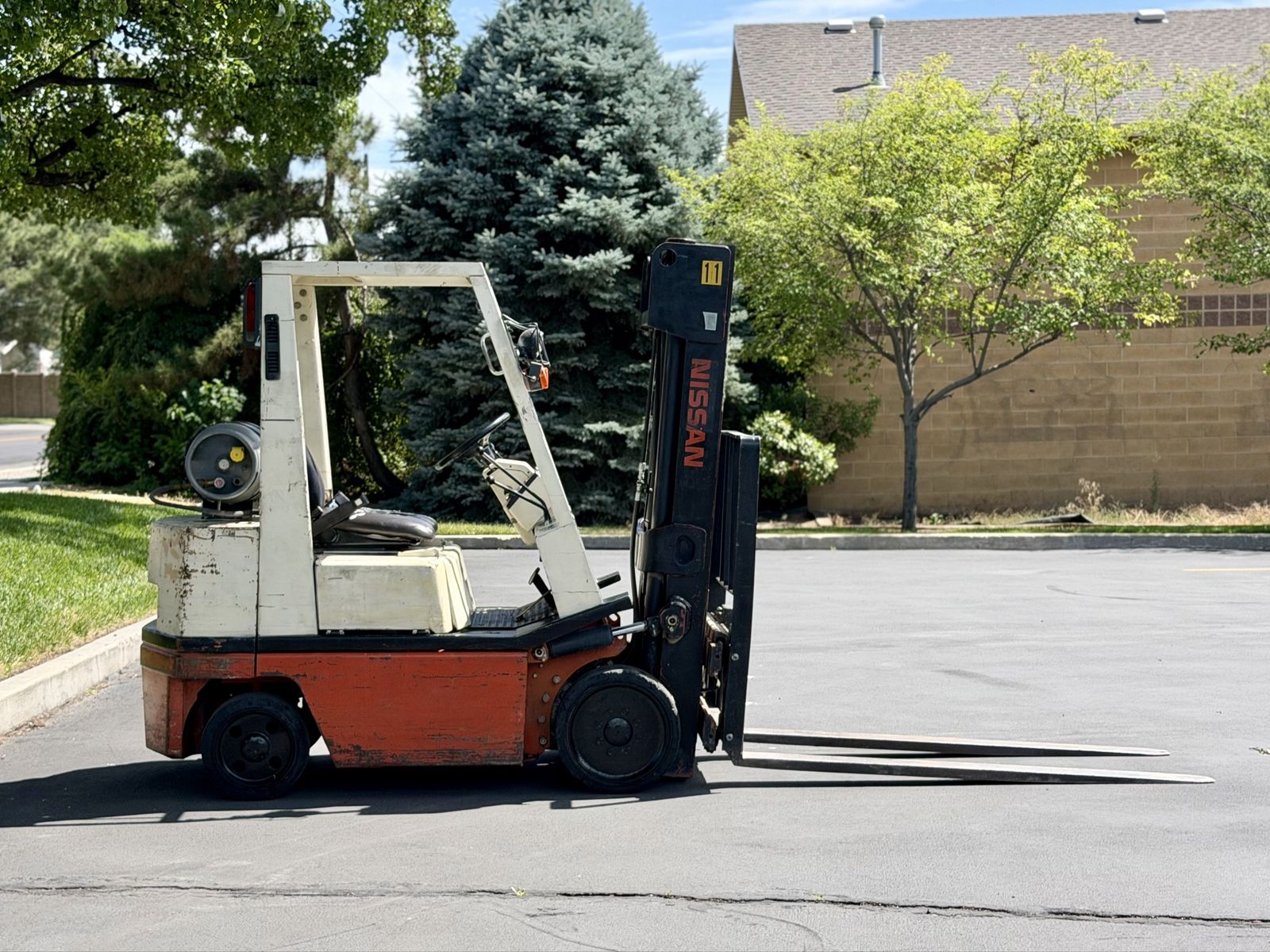 Main image 5