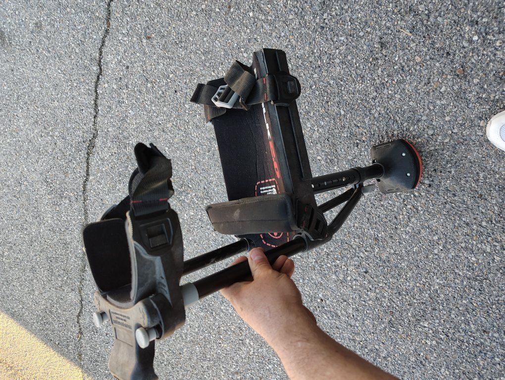 I WALK 2.0 knee free hands clutch