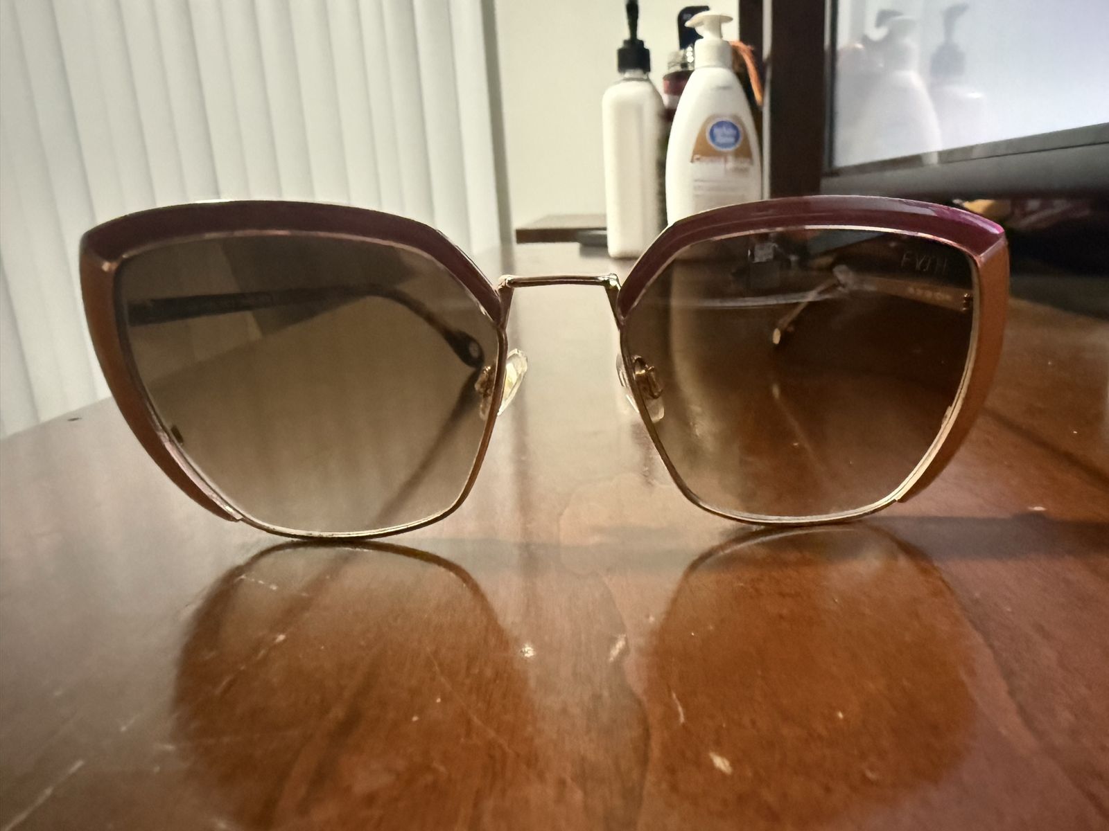 Women’s Fysh Sunglasses