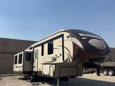 2015 Heartland Sundance XLT Fifth Wheel - 37’ - 3 Slides - Upgraded A/C