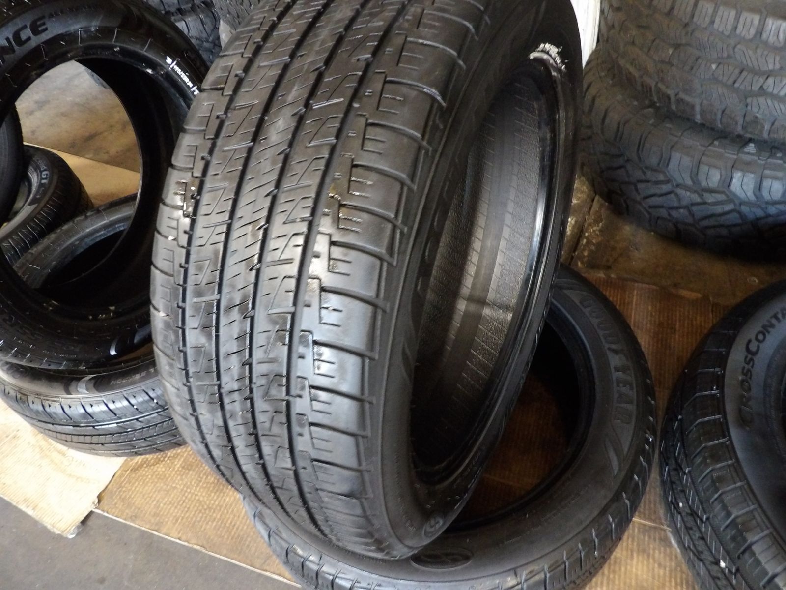 225/50R17 GOODYEAR ASSURANCE MAXLIFE PAIR OF TWO USED TIRES