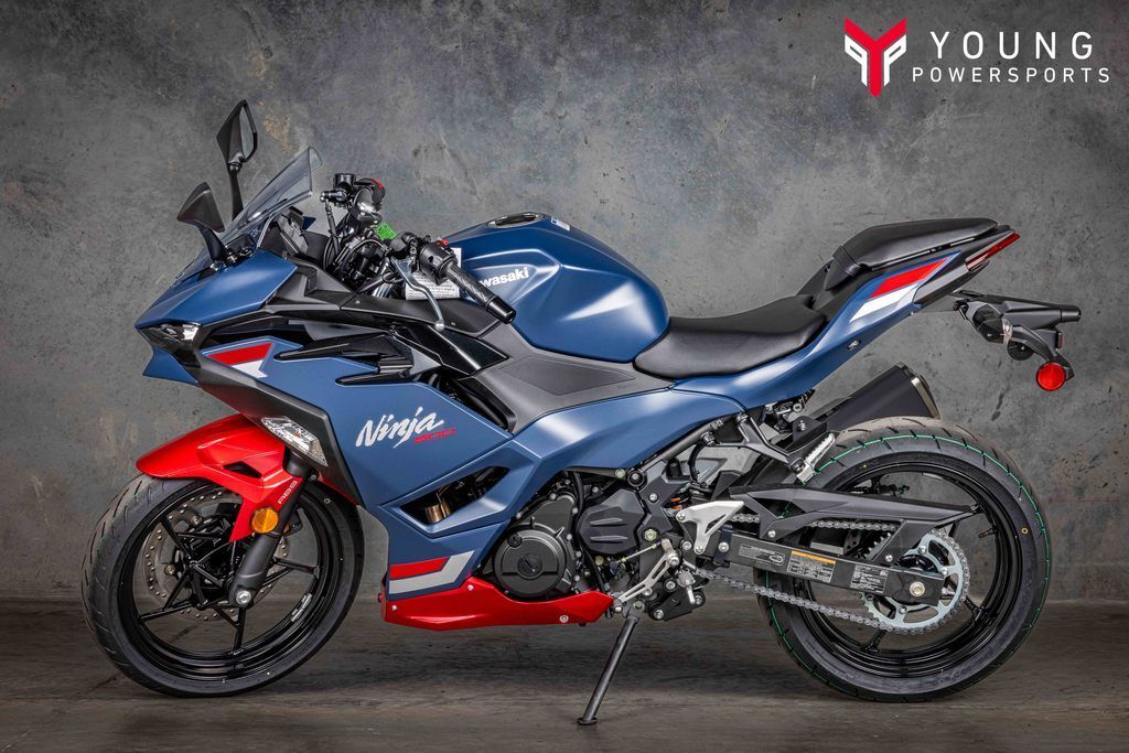 2026 Kawasaki Ninja® 500 ABS Metallic Matte Twilight Blue