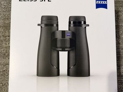 **NIB** Zeiss 10x50 SFL Binoculars