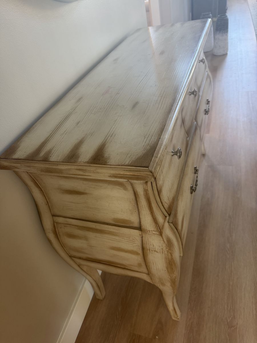 Main image 3