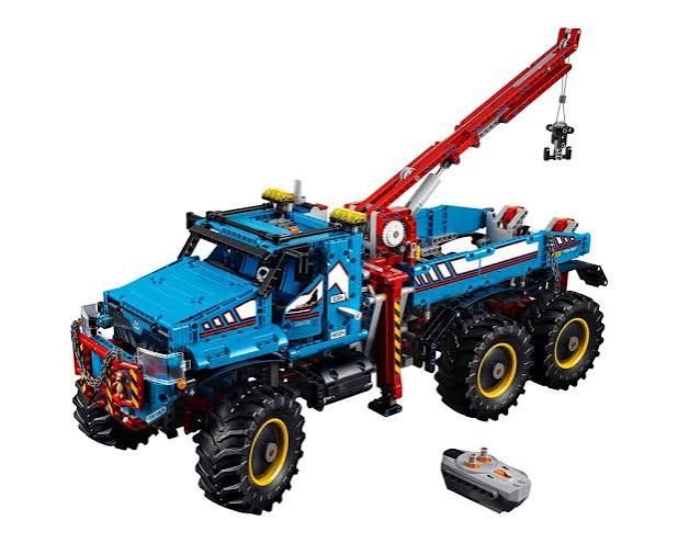 LEGO Technic All Terrain Tow Truck 42070