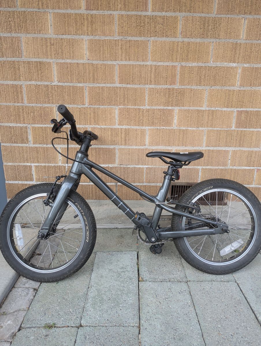 Specialized Jett - 16 inch - kids bike